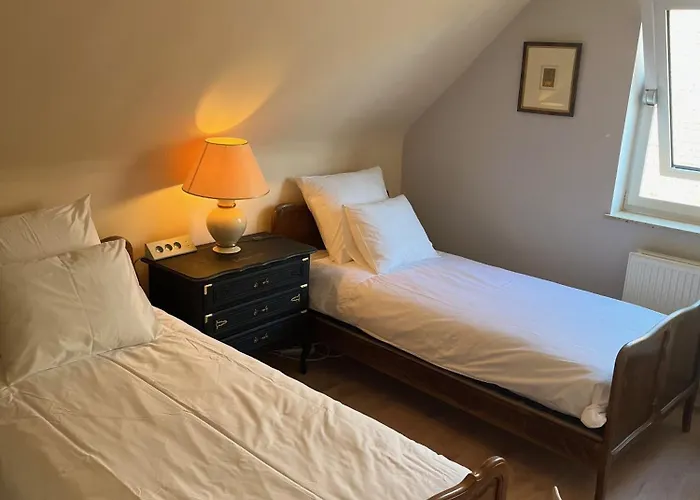 Silk And Stone Manor Bed & Breakfast Grez-Doiceau